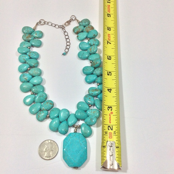 Statement Necklace w/Pendant-NWT-Faux Turquoise - Picture 6 of 6